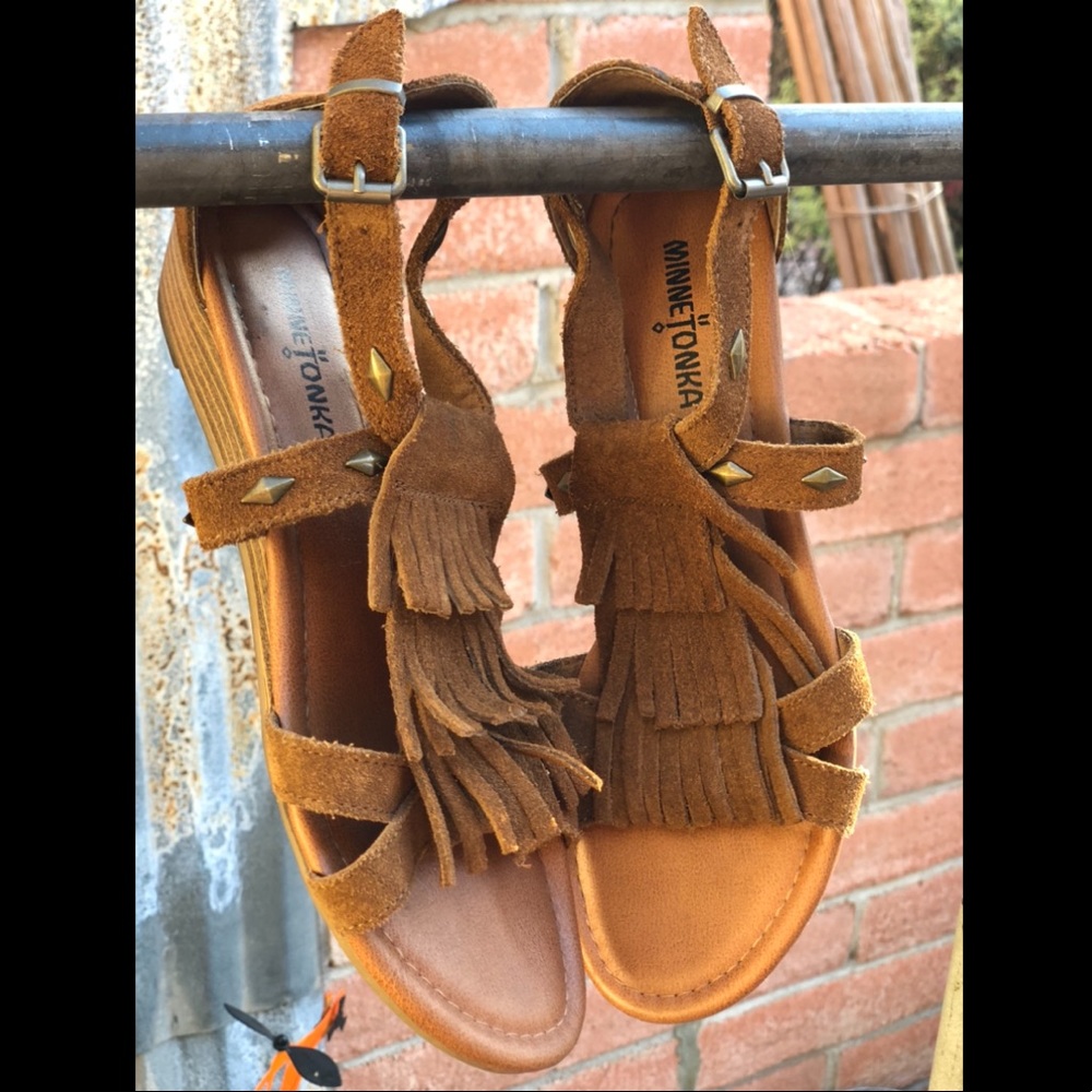 MinneTonka Fringe Sandals